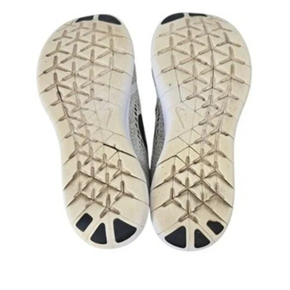 Nike Free RN‎ Women's Running Shoes Light Gray Black Size 8.5 - Picture 6 of 7